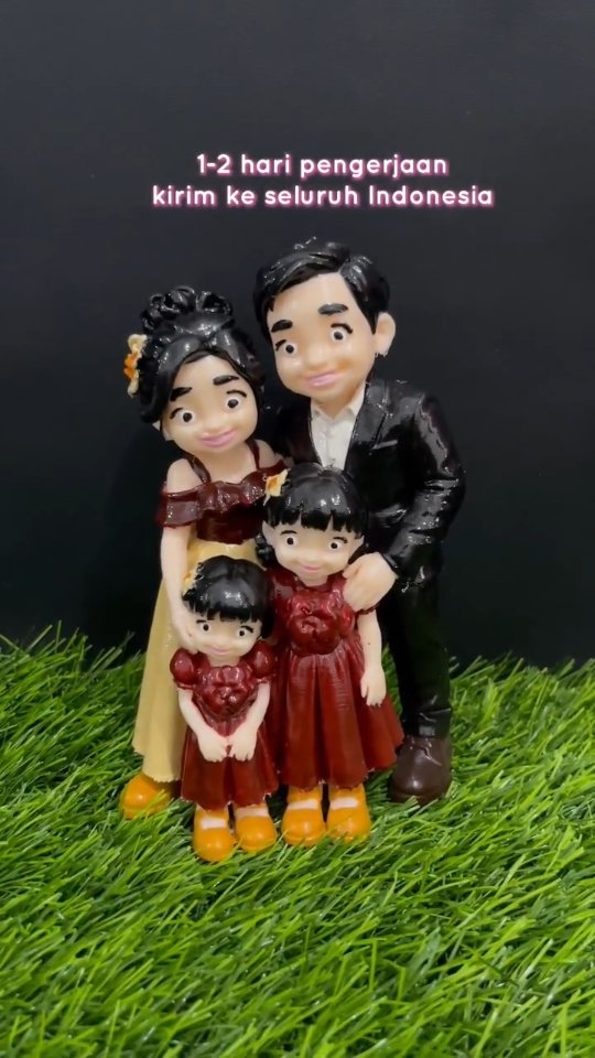 Figurin TinyBestie dikemas dalam box eksklusif siap dijadikan hadiah